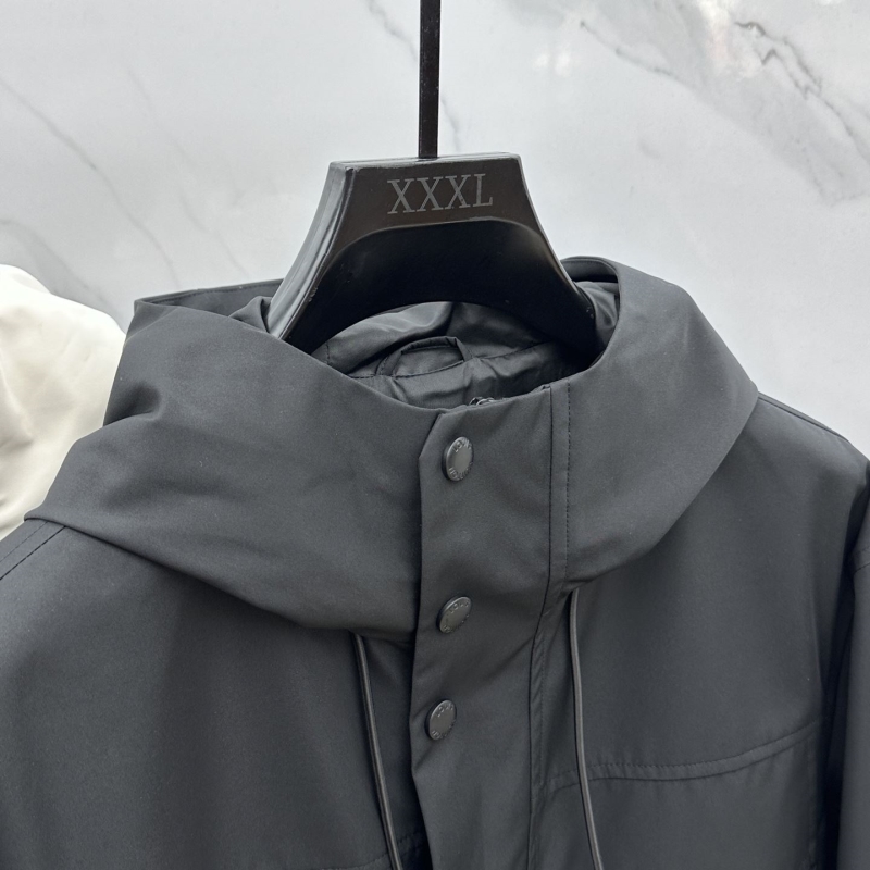 l0vis Vvtt0n outwear